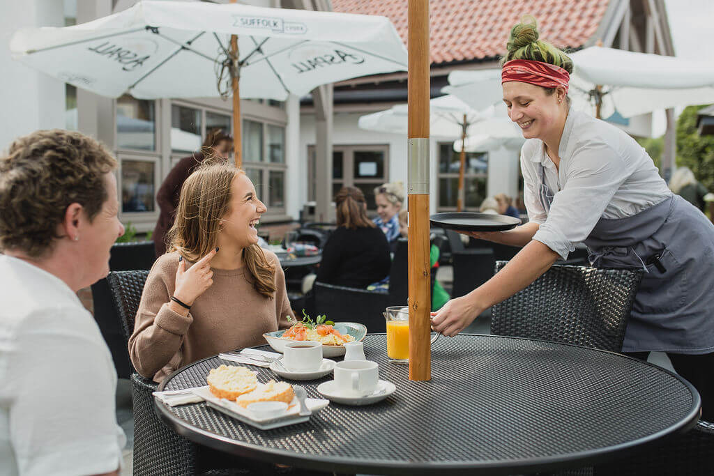 outside dining